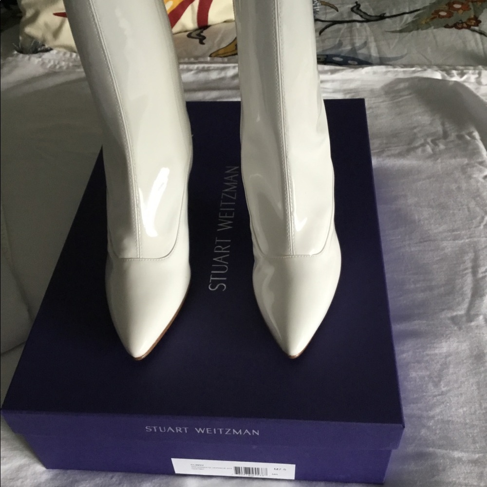 Stuart Weitzman Clingy boot white patent